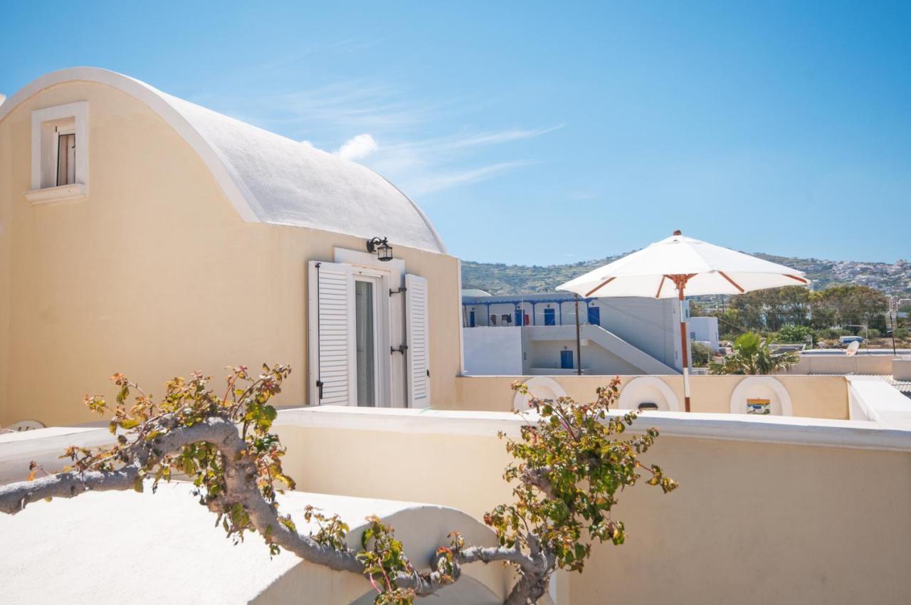 Veldi Art - Kamari Beach Apartment Fira  Exterior photo